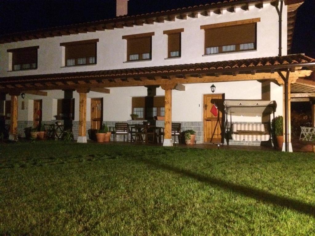 La Llastra De Garana Llanes Eksteriør bilde